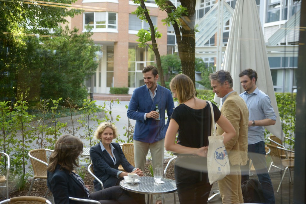 Polina Garaev, Sybil Schmücker, Jonathan Glick, Elise Zerrath (Presseabteilung Botschaft des Staates Israel), Nikolaus von der Decken, Felix Droßard (Praktikant Botschaft)